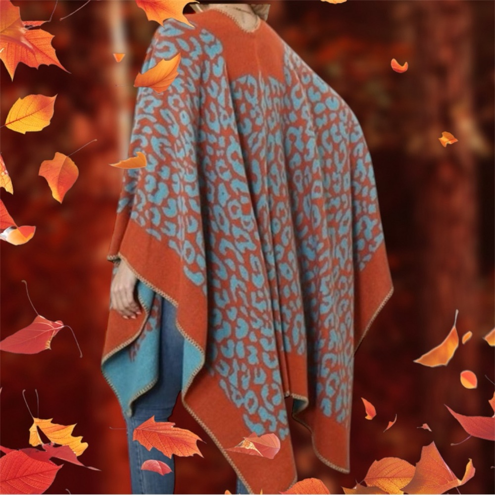 Wrap Poncho Beautiful Versatile. Wear on either side. 
Acrylic textile
#N013 - Picture 6 of 6